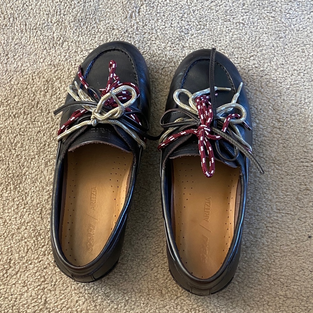 Aritzia x Sperry Slim Boat Shoe in Distressed Black/Brown size 9
